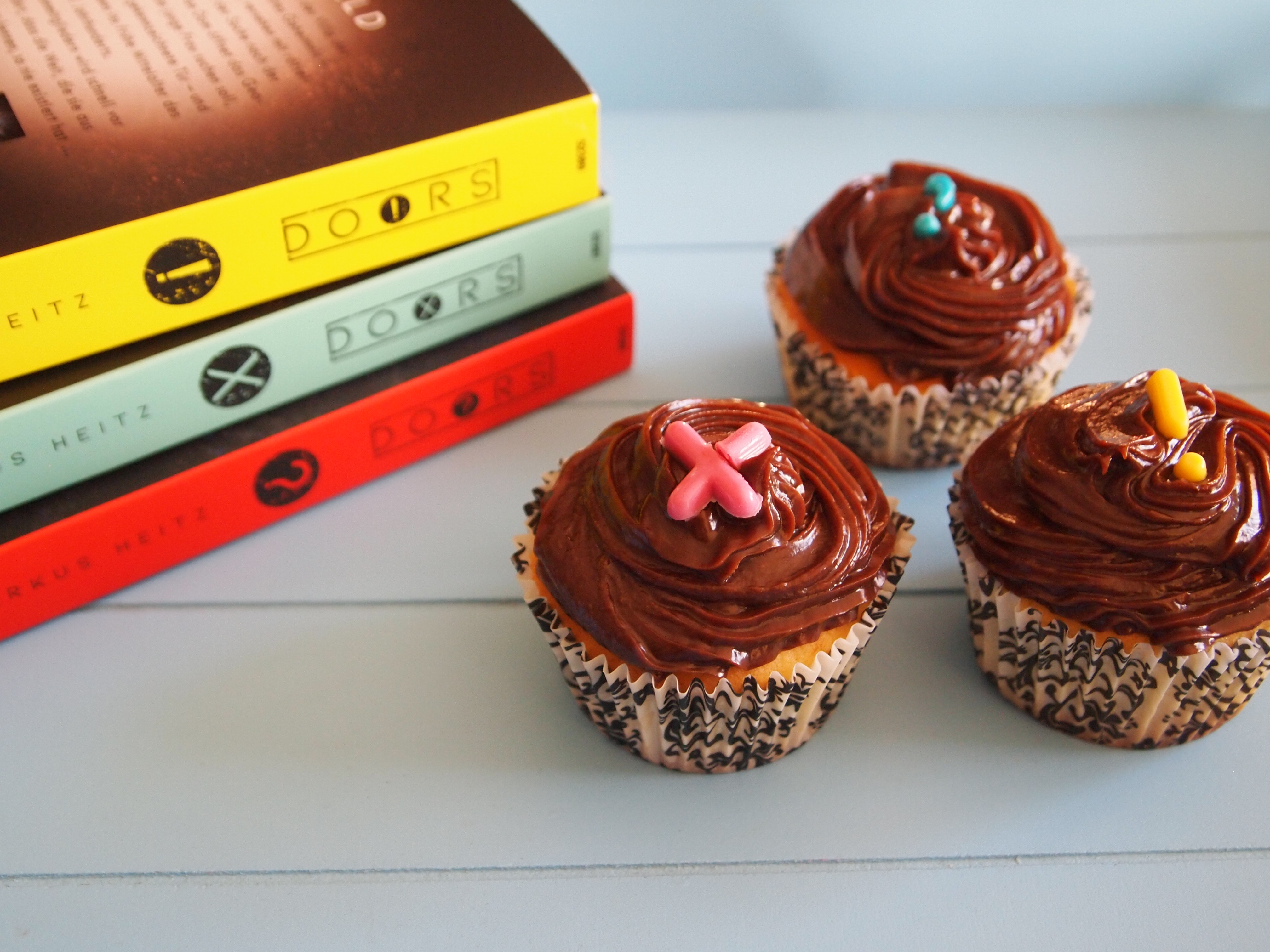 DoorsCupcakes • Read & Eat